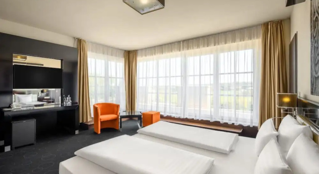 Номер Superior Gotthard Therme Hotel