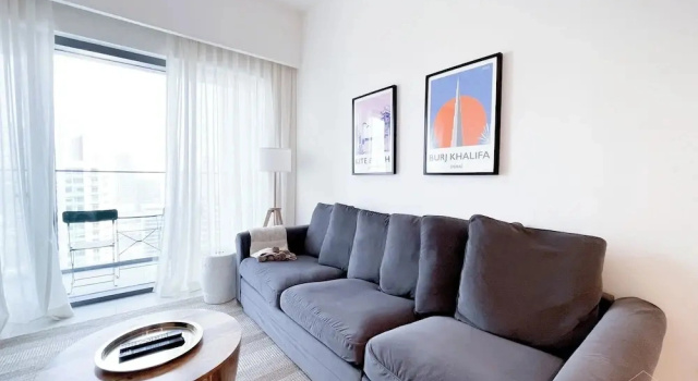 Luxury Burj Royale Modern Apt city view Balcony, Забронировать Апартаменты/квартира Дубай Эмират Дубай, рядом с SEGA Republic
