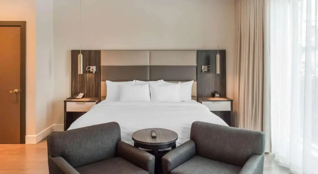 Полулюкс Les Suites Victoria, an Ascend Collection Hotel