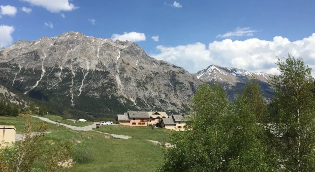 Трёхместный номер Standard с балконом Le Chalet den Hô
