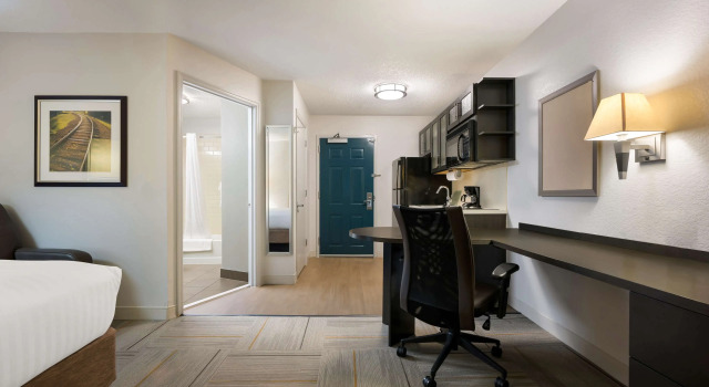 Двухместный люкс Sonesta Simply Suites Huntsville Research Park