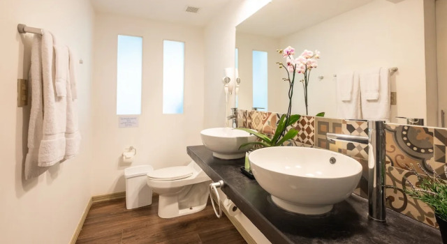 Люкс c 1 комнатой с видом на сад La Vela Boutique Hotel