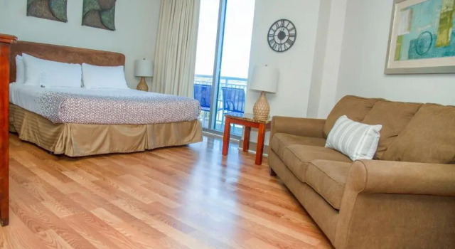 Люкс South Beach Biloxi Hotel & Suites