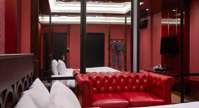 Люкс G Boutique Silom Hotel