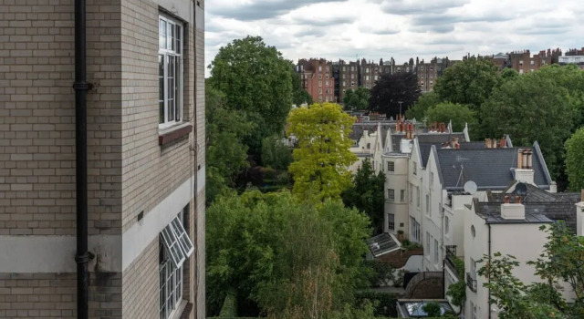 Chestnut Blossom 1 Bedroom in Kensington, Забронировать Апартаменты/квартира Лондон Большой Лондон, рядом с Kensington Town Hall