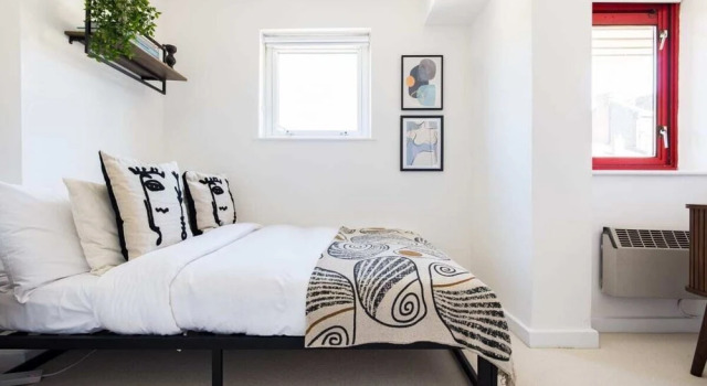 The Shadwell Secret - Contemporary 4bdr House