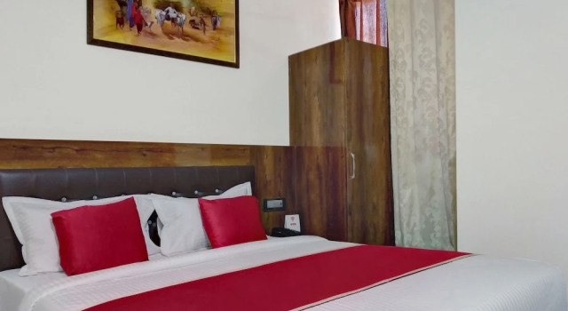 OYO 11099 Hotel J Bhadra's Grand