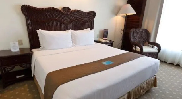 Двухместный номер Superior Waterfront Airport Hotel and Casino