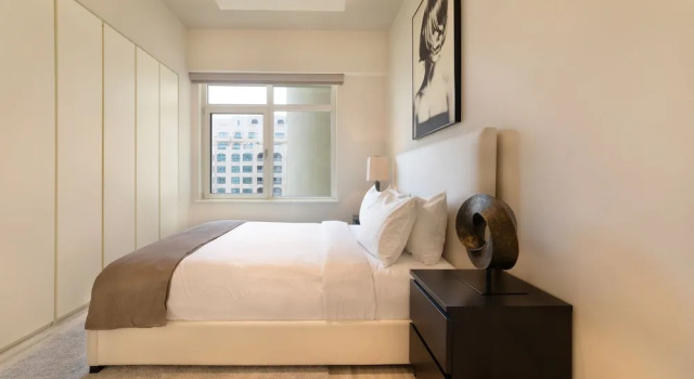 Апартаменты с балконом Maison Privee - Luxurious 2/Bed Apt on Palm Jumeirah