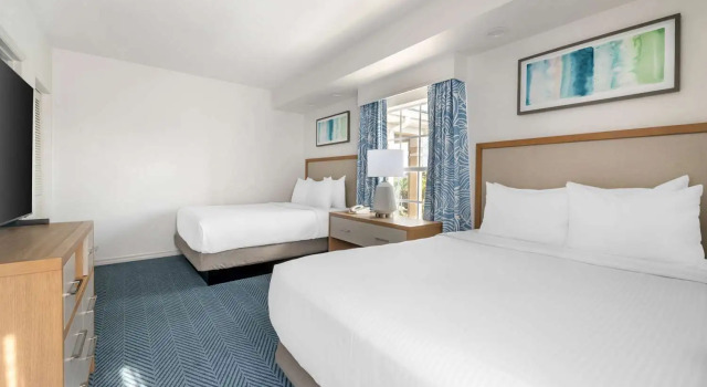 Четырёхместный номер Standard с 2 комнатами Hilton Vacation Club Mystic Dunes Orlando
