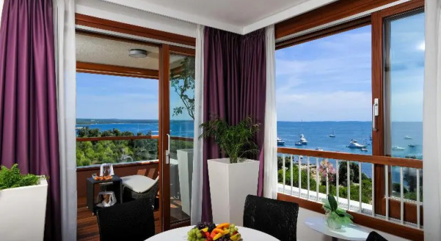 Люкс Deluxe с балконом и с видом на море Maistra Select All Suite Island Hotel Istra