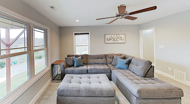 River-view Deck & Hot Tub! Minutes To Downtown 3 Bedroom Home