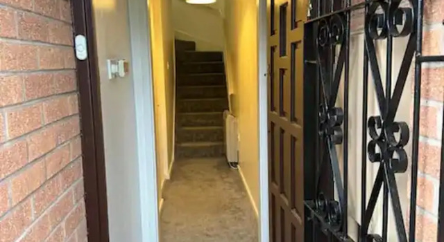 3 Floor 2 Bedroom House