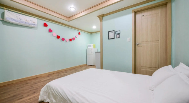 Sokcho Dderak Pension