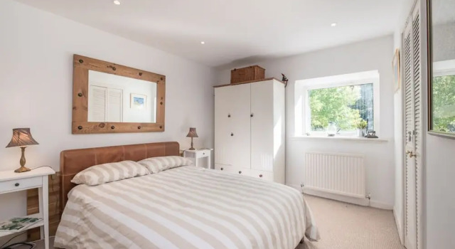 1 Bedroom Apartment by the Water of Leith, Prenota Appartamento Leith 