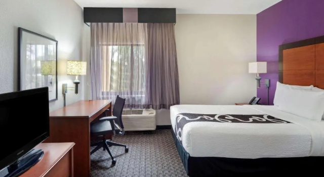 Двухместный номер La Quinta by Wyndham Miami Airport East