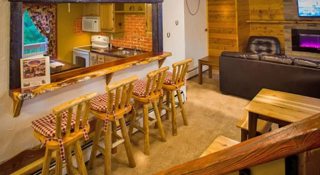 Шале Curriers Lakeview Lodge