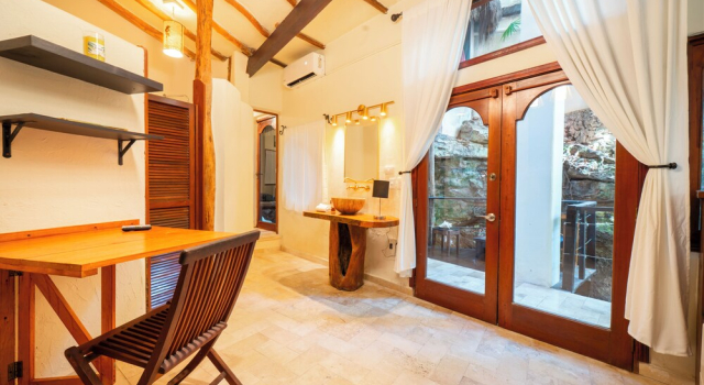 Condo with private cenote on 5Av - Sacbe, Boek Appartement Playa del Carmen Quintana Roo