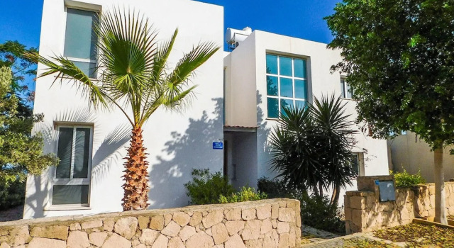 Detached Villa, Private Heated Pool, Outstanding Sea Views, Sleeps 6, Free Wifi