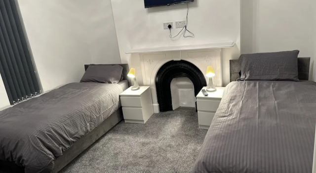 5-bed Apartment in Altrincham Near Airport, Varaa Huoneisto Asunnot kohteessa Merseyside, Huoneisto