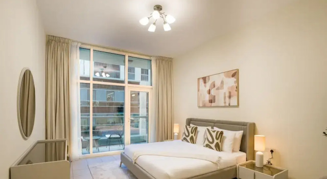 Easygo- Spacious 1bdr Bay Square Busbay