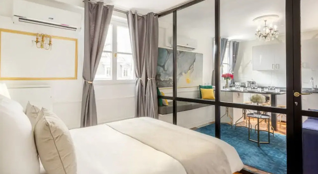 Апартаменты Merveil Luxury Suites - Royale - Saint Honore view