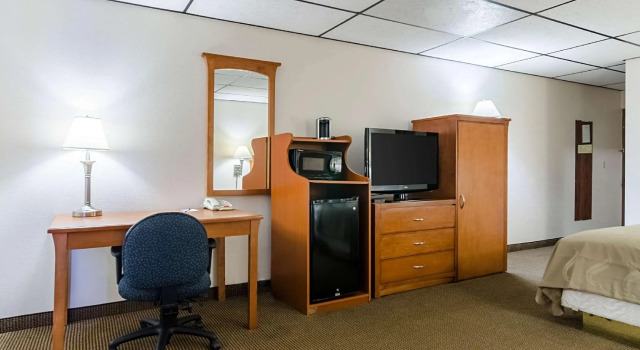 Двухместный номер Standard Wyndham Garden Salina Conference Center