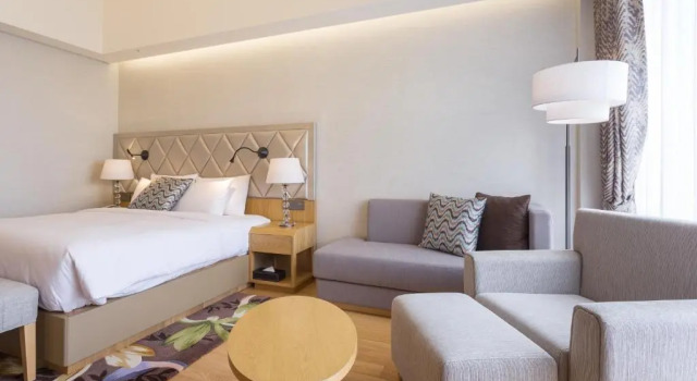 Полулюкс Deluxe Charis Hotel