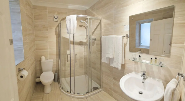 Четырёхместный номер Standard Waterloo Lodge