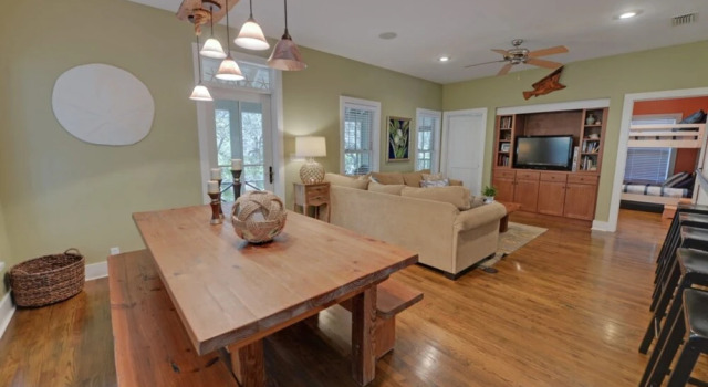 Magnolia Cottages By The Sea-028 Vinings by Florida Star Vacations, Book Hotel Hoteller i Seacrest med parkering, Parkering