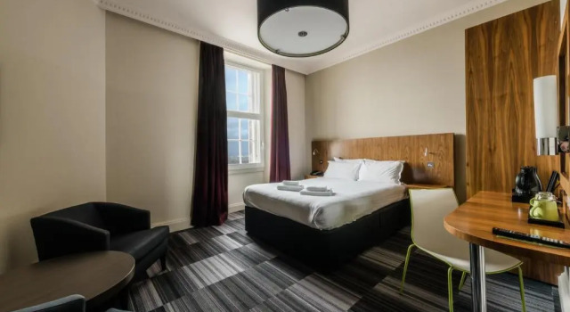 Двухместный номер Standard The Place Hotel