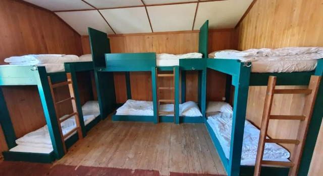 Lake Lodge Hostel, Buchen Sie Hostel Iseltwald Brienzersee