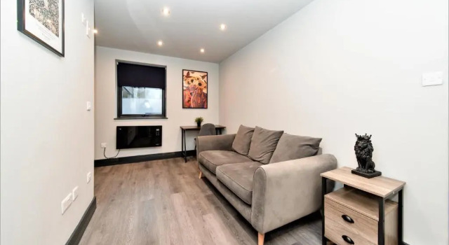 Modern ONEBEROOM FLAT I 2mins walk to BRIGHTON SEAFRONT, Забронировать Отель Отели Исторического графства Суссекса с парковкой, Парковка