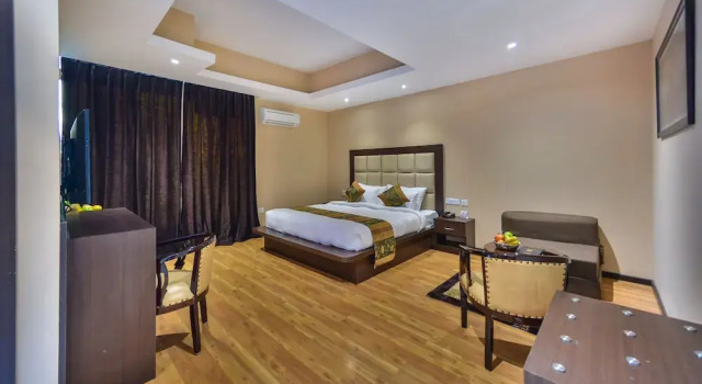 Hotel Golden Leaf Kashmir, Забронировать Отель Сринагар Jammu & Kashmir Ski