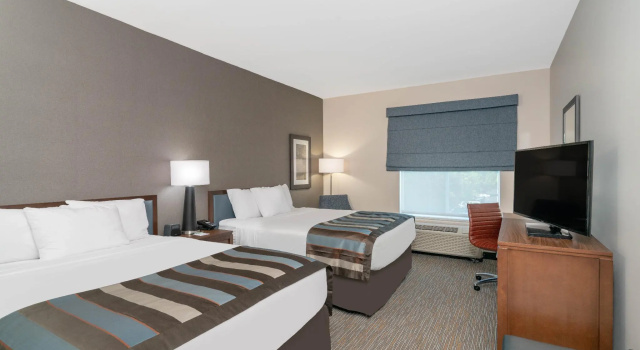 Четырёхместный номер Hampton Inn by Hilton Nashville Airport Century Place