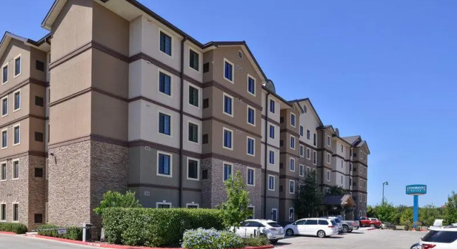 Кровать в общем номере Staybridge Suites San Antonio Lackland AFB Area by IHG