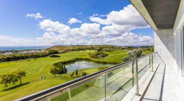 Двухместный номер Standard с балконом и с видом на море Crowne Plaza - Caparica Lisbon