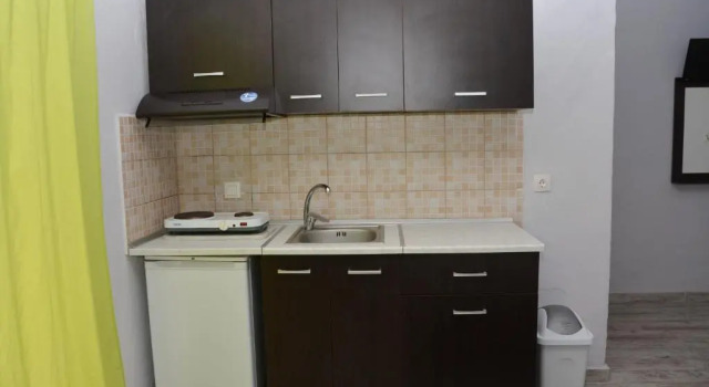 Студия Gatos Village Studios & Apartments