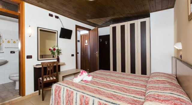 Residence Orizzonte, Book Hotel Vaneze Bondone Mountain
