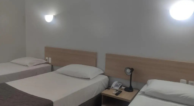Трёхместный номер Executive Igaras Hotel
