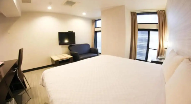 Номер Classic Newhotel
