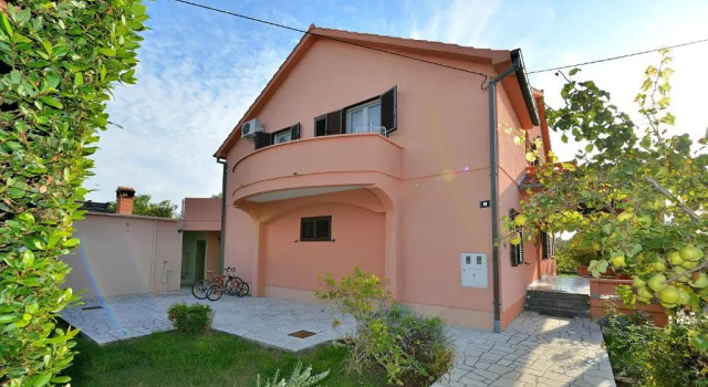 Апартаменты L.P.M. Apartments