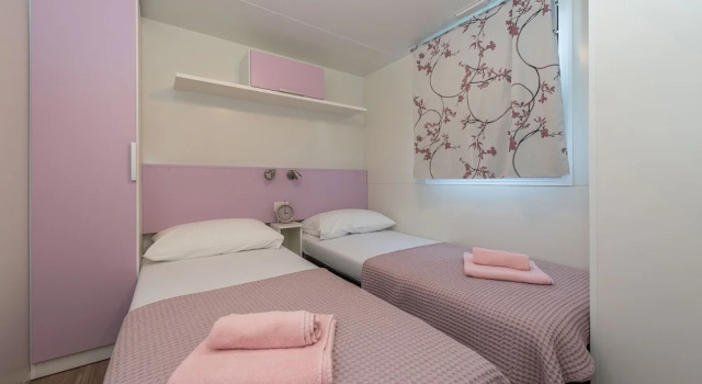 Mobile Home Pecten 03, Забронировать Дом для отпуска Коттеджи Пакоштане, рядом с Пляж Пакоштане, Коттедж