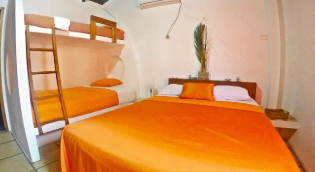 Hotel Cocos, Забронировать Отель Салинас Santa Elena Province, рядом с Пляж Салинаса