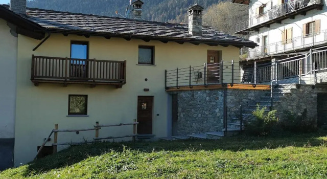 Accogliente e confortevole appartamento a Doues, Buchen Sie Ferienwohnung Doues Aostatal