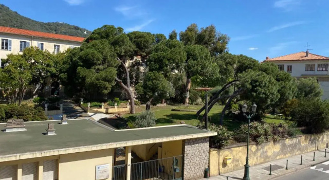 Appartement 50m2 pied dans l’eau, Varaa Huoneisto Ajaccio 