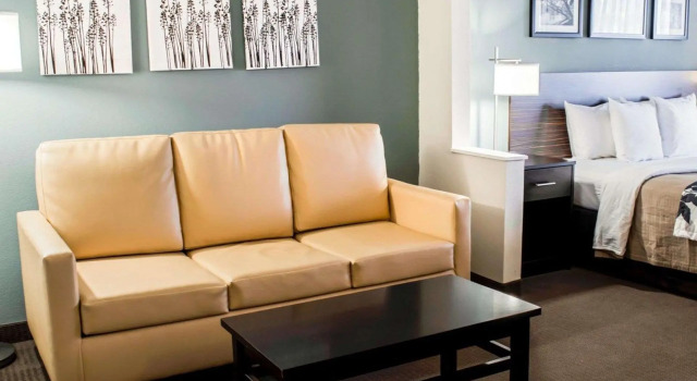Люкс c 1 комнатой Sleep Inn & Suites Monticello