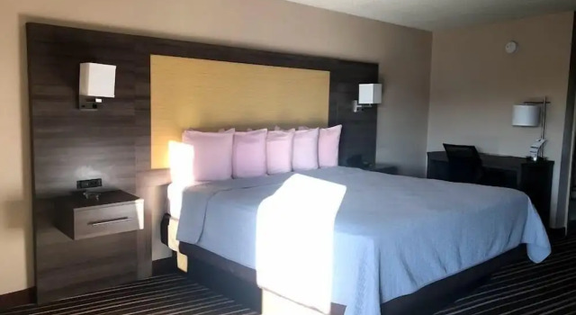 Люкс Classic Legacy Inn - Gallatin