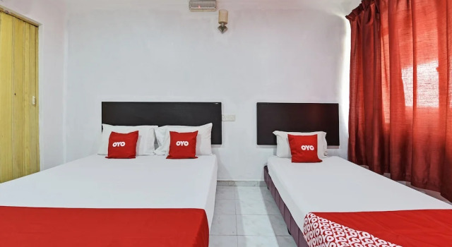 Люкс OYO 90806 Rumah Tumpangan Laut Selatan