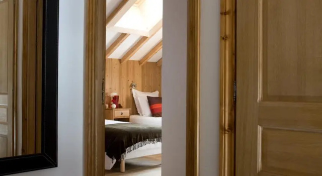 Petit Yeti Chalet, Забронировать Шале Коттеджи Аржантьер, рядом с Горнолыжный подъемник Жарден д Анфан, Коттедж